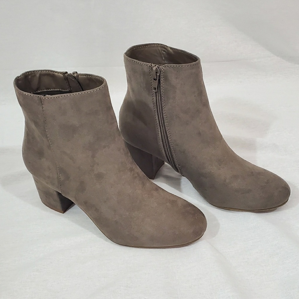 BNIB Stevie X Gray Booties